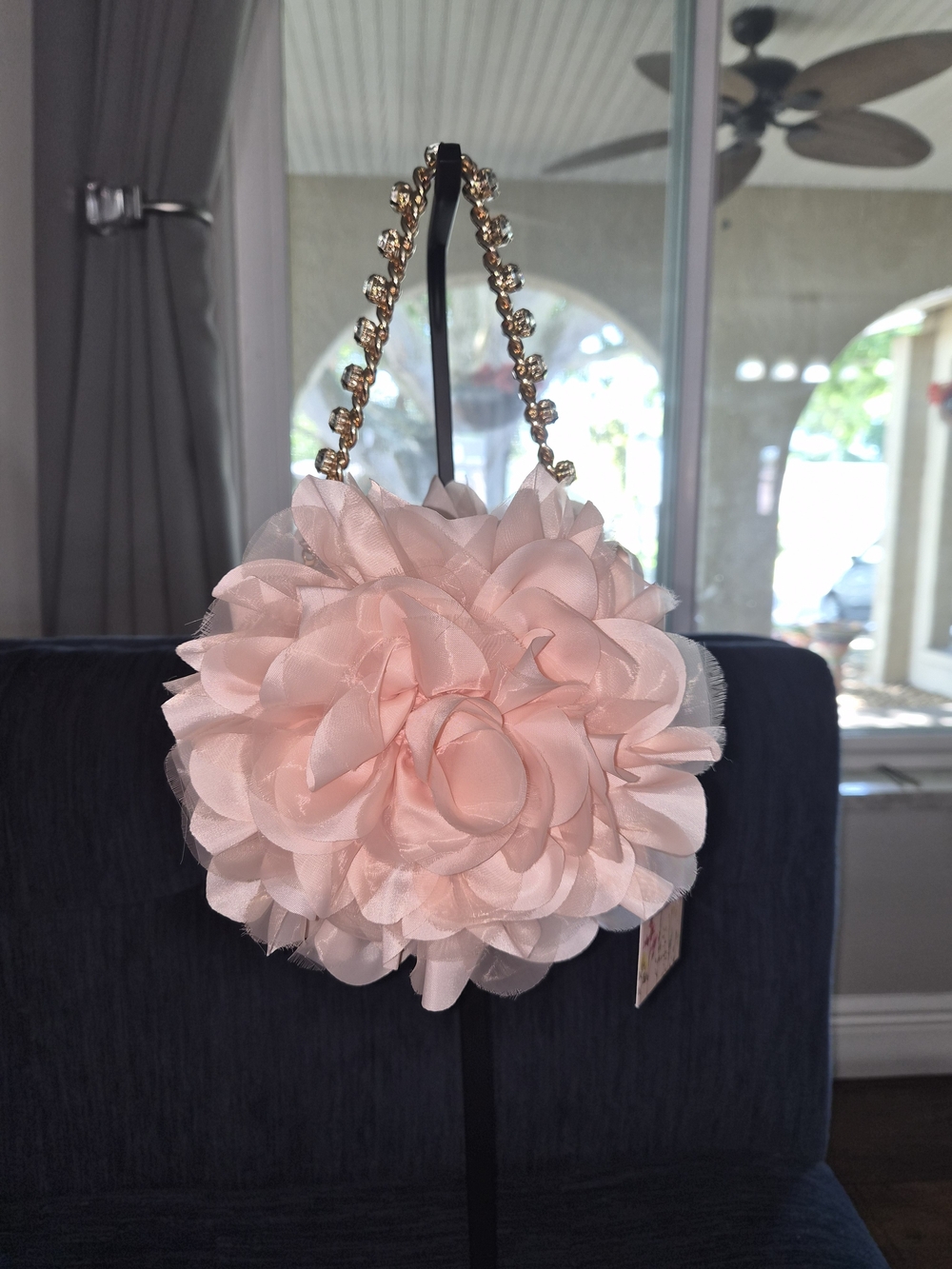Jewel Badgley Mischka Natasha Blush Pink 3D Ruffle Flower Clutch Jeweled Handle